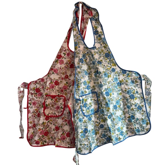 New With Tag, Bundle Of 2, Artistic Apron House, Blue And Red Floral, Pockets - Picture 1 of 8